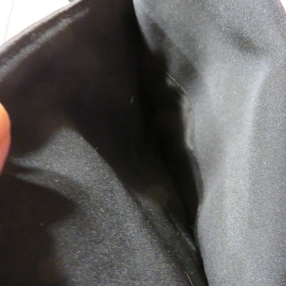 Walking Co black sidesling crossbody bag, nwot - Picture 5 of 6